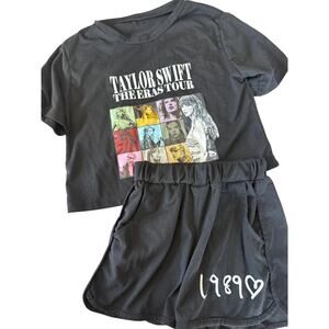 Taylor swift pajamas  9-10